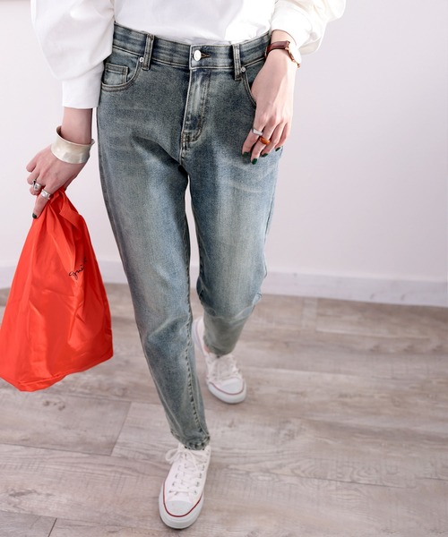 classicalelf（クラシカルエルフ）の「病みつきストレッチ！ウエストゴムケミカルテーパードデニムパンツ（デニムパンツ・レディース・ブラック/ブルー・SMALL/MEDIUM/LARGE/X-LARGE/XX-LARGE）」の3枚目の写真