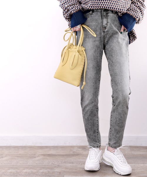 classicalelf（クラシカルエルフ）の「病みつきストレッチ！ウエストゴムケミカルテーパードデニムパンツ（デニムパンツ・レディース・ブラック/ブルー・SMALL/MEDIUM/LARGE/X-LARGE/XX-LARGE）」の22枚目の写真