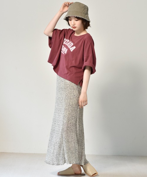 RETRO GIRL(レトロガール)の「カレッジロゴショートTee(Tシャツ/カットソー・レディース・ブルー/レッド/チャコールグレー/オフホワイト・FREE)」の13枚目の写真