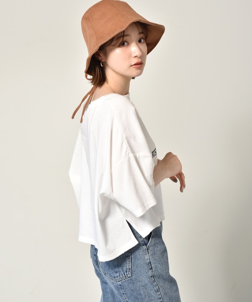 RETRO GIRL(レトロガール)の「カレッジロゴショートTee(Tシャツ/カットソー・レディース・ブルー/レッド/チャコールグレー/オフホワイト・FREE)」の15枚目の写真