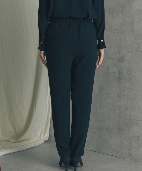 URBAN RESEARCH ROSSO（アーバンリサーチロッソ）の「ダブルクロスセンプレイージーパンツ（その他パンツ・レディース・モカ/ネイビー・36/38）」の7枚目の写真