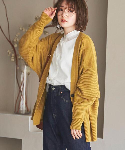 coen（コーエン）の「［洗える］カタアゼリラックスVネックカーディガン（WEB限定カラー）（カーディガン/ボレロ・レディース・モカ/マスタード/ブラック/ライム/オフホワイト・FREE）」の5枚目の写真