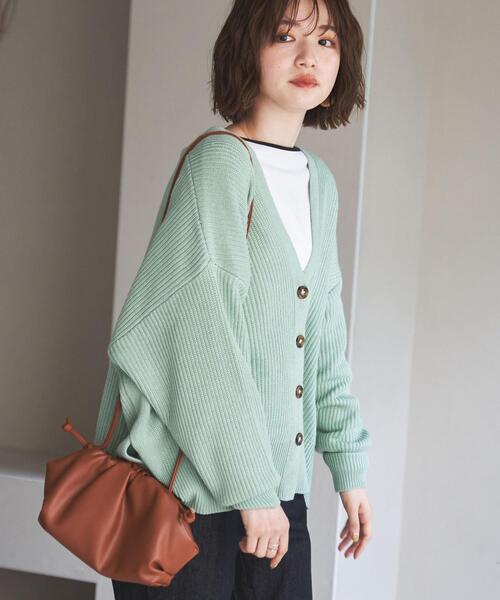 coen（コーエン）の「［洗える］カタアゼリラックスVネックカーディガン（WEB限定カラー）（カーディガン/ボレロ・レディース・モカ/マスタード/ブラック/ライム/オフホワイト・FREE）」の9枚目の写真