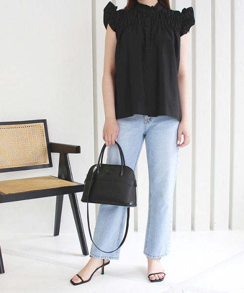 MODE ROBE（モードローブ）の「シャーリングノースリーブブラウス（シャツ/ブラウス・レディース・パープル/ホワイト/ブラック・FREE）」の14枚目の写真