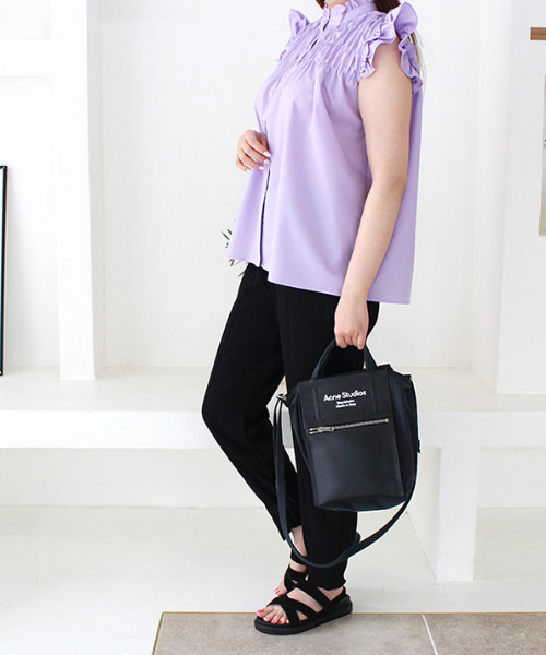 MODE ROBE（モードローブ）の「シャーリングノースリーブブラウス（シャツ/ブラウス・レディース・パープル/ホワイト/ブラック・FREE）」の21枚目の写真