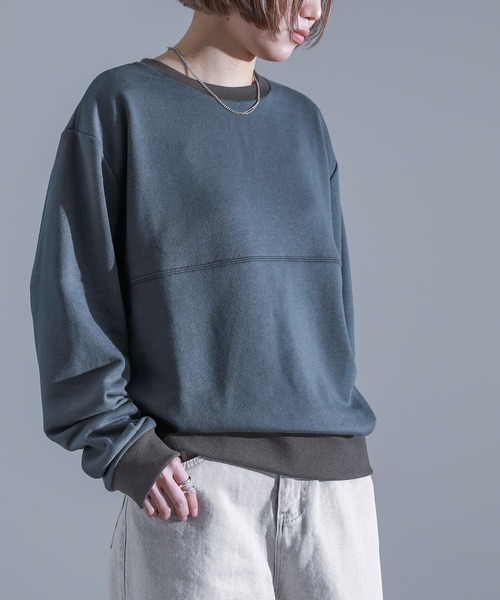 osharewalker(オシャレウォーカー)の「『切替ステッチ微配色スウェット』(スウェット・レディース・ブラック/グレイッシュベージュ/グレイッシュブルー・2/3)」の7枚目の写真