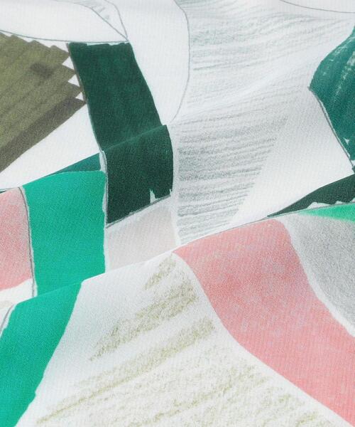 LOEFF（ロエフ）の「＜LOEFF（ロエフ）＞シルク プリント スカーフ（バンダナ/スカーフ・レディース・ライム・FREE）」の5枚目の写真