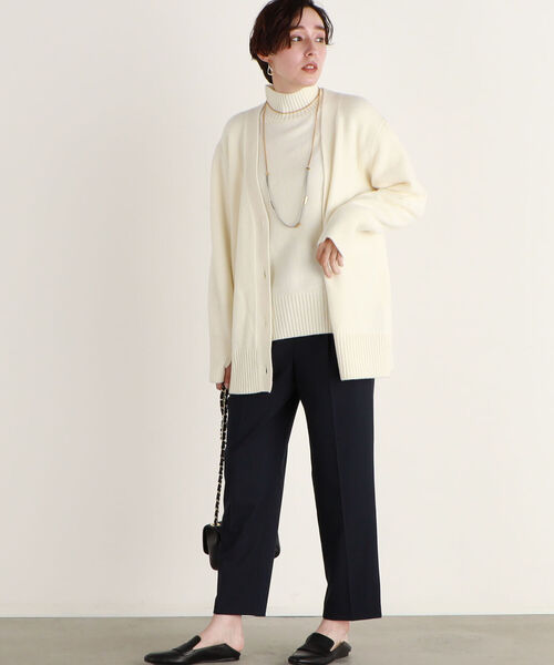 NOLLEY’S（ノーリーズ）の「◇【WEB限定カラーあり】MUSIC Vネックカーディガン（カーディガン/ボレロ・レディース・アイボリー/グレー/ベージュ/ライトグリーン/ライトブルー/ピンク/ベビーピンク/オフホワイト/ライトグレー系1/サックスブルー・38）」の19枚目の写真