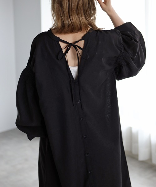 r.(アールドット)の「スラブジョーゼット前後2wayギャザーワンピース(シャツワンピース・レディース・カーキ/ブルー/ブラック/ベージュ/バーガンディー/グリーン/ラベンダー/ホワイト/ライトブルー・FREE)」の19枚目の写真