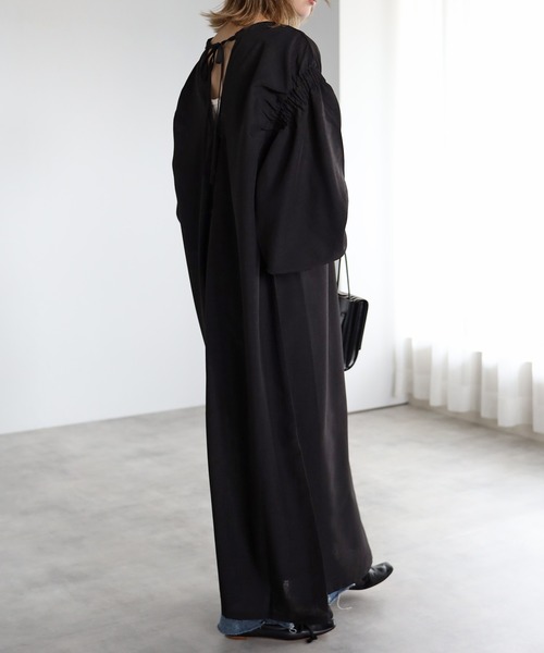 r.(アールドット)の「スラブジョーゼット前後2wayギャザーワンピース(シャツワンピース・レディース・カーキ/ブルー/ブラック/ベージュ/バーガンディー/グリーン/ラベンダー/ホワイト/ライトブルー・FREE)」の17枚目の写真