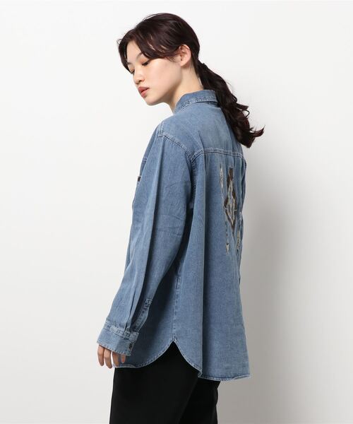 レミレリーフ オルテガ刺繍 デニムシャツ anap mimpi（アナップミンピ）の「オルテガ刺繍ケミカルデニム