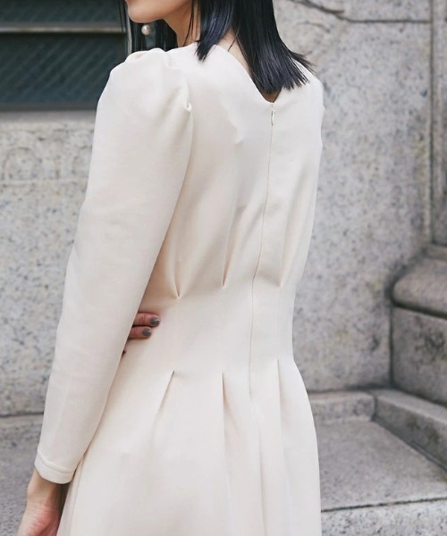 &. NOSTALGIA（アンドドットノスタルジア）の「【skinholicさんコラボ】ウエストタックフレアワンピース（ワンピース・レディース・ダークネイビー/ベージュ・FREE）」の5枚目の写真