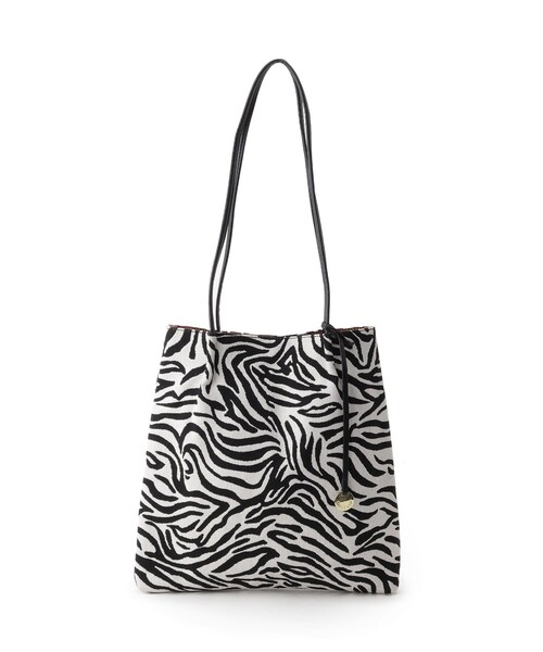 DRESKIP(ドレスキップ)の「◆つまみハンドルトート(トートバッグ・レディース・キャメル/ブラック系3/ブラック/ブラウン系1/ベージュ/ベージュ系5・00)」の3枚目の写真