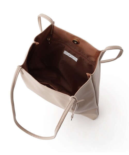 DRESKIP(ドレスキップ)の「◆つまみハンドルトート(トートバッグ・レディース・キャメル/ブラック系3/ブラック/ブラウン系1/ベージュ/ベージュ系5・00)」の12枚目の写真