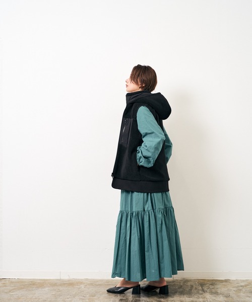 HERENCIA（ヘレンチア）の「異素材 ドッキング ボア フリース パーカ ベスト（その他アウター・レディース・グレー/カーキ/オフホワイト/ブラック・MEDIUM）」の15枚目の写真