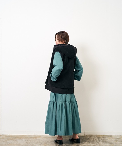 HERENCIA（ヘレンチア）の「異素材 ドッキング ボア フリース パーカ ベスト（その他アウター・レディース・グレー/カーキ/オフホワイト/ブラック・MEDIUM）」の14枚目の写真