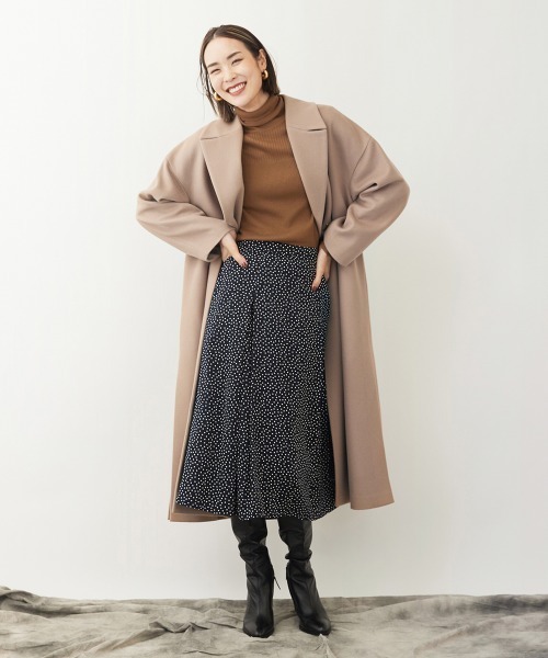 MICHEL KLEIN(ミッシェル・クラン)の「Super100'sウールビーバーロングコート(ベージュ)(チェスターコート・レディース・ベージュ・38)」の14枚目の写真