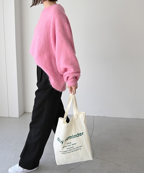 CANAL JEAN(キャナルジーン)の「El mar アンゴラ混クルーネックニット(ニット/セーター・レディース・グレー/ピンク/モカ・ONE SIZE)」の16枚目の写真