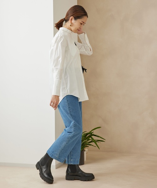 SALON adam et rope'（サロン アダム エ ロペ）の「<春まで使える>バンドカラーシャツ（シャツ/ブラウス・レディース・ホワイト/ネイビー/パープル・FREE）」の20枚目の写真