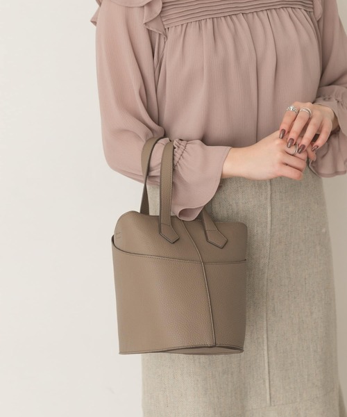 RODE SKO(ロデスコ)の「2WAYバケツショルダーバッグ(ショルダーバッグ・レディース・オフホワイト/グレー系その他/ブラック・ONE)」の18枚目の写真