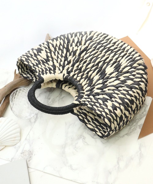 florist（フローリスト）の「セミサークル型ハンドカゴバッグ/ハンドバッグ（かごバッグ・レディース・オフホワイト/ブラック×ホワイト/ブラック/ベージュ・FREE）」の17枚目の写真