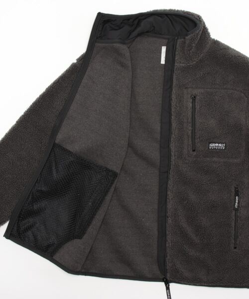 And A（アンドエー）の「GRAMICCI グラミチ / SHERPA JACKET シェルパ ボアフリース ジャケット / G2FU-J045（ブルゾン・メンズ・ネイビー/チャコール・MEDIUM/SMALL/X-LARGE/LARGE）」の4枚目の写真