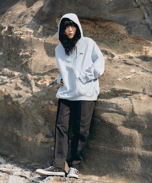 HUF(ハフ)の「BAR LOGO HALF ZIP HOODIE / HUF ハーフジップ フード パーカー(パーカー・メンズ・ブラック/アッシュグレー/ライトブルー・SMALL/MEDIUM/LARGE/X-LARGE/XX-LARGE)」の6枚目の写真