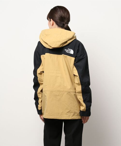 THE NORTH FACE(ザノースフェイス)の「【THE NORTH FACE】MOUNTAIN LIGHT JK(ナイロンジャケット・レディース・ライトベージュ・LARGE/MEDIUM)」の3枚目の写真