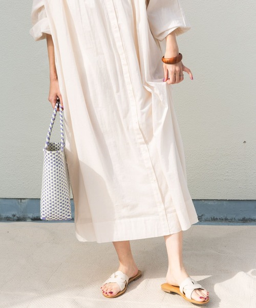 URBAN RESEARCH DOORS（アーバンリサーチドアーズ）の「コットンボイルギャザーワンピース（ワンピース・レディース・ネイビー/オフホワイト/グリーン/グレー系その他・SMALL/MEDIUM）」の7枚目の写真