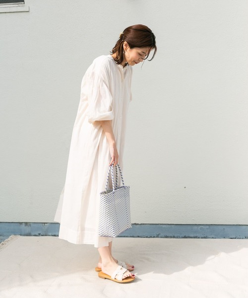 URBAN RESEARCH DOORS（アーバンリサーチドアーズ）の「コットンボイルギャザーワンピース（ワンピース・レディース・ネイビー/オフホワイト/グリーン/グレー系その他・SMALL/MEDIUM）」の19枚目の写真