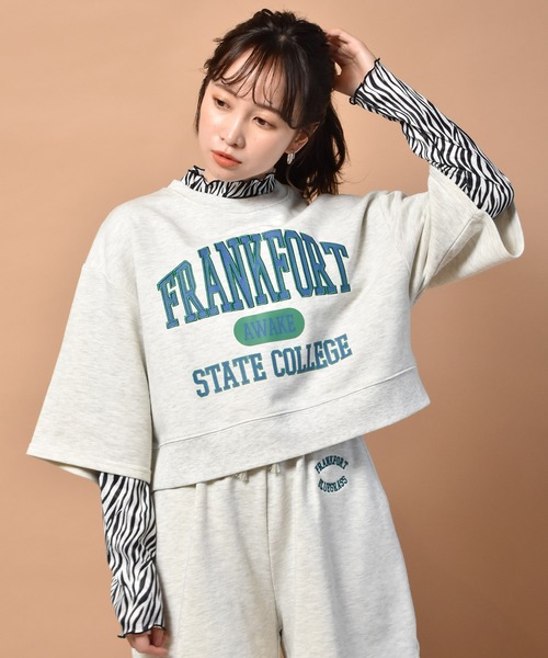 ems excite（エムズエキサイト）の「5分袖ロゴトレーナー（スウェット・レディース・チャコールグレー/ブルー/アイボリー・FREE）」の21枚目の写真