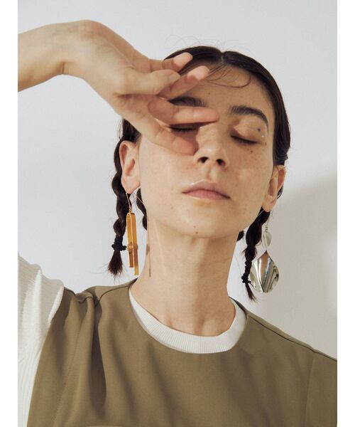 UN3D.(アンスリード)の「アシメウッドポイントイヤリング(イヤリング・レディース・その他1・FREE)」の3枚目の写真