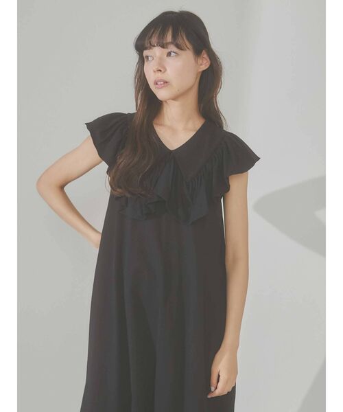 merry jenny（メリージェニー）の「bigフリルカラーカットワンピース（ワンピース・レディース・オフホワイト/ブラック/ベージュ・FREE）」の14枚目の写真