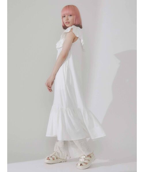 merry jenny（メリージェニー）の「bigフリルカラーカットワンピース（ワンピース・レディース・オフホワイト/ブラック/ベージュ・FREE）」の17枚目の写真