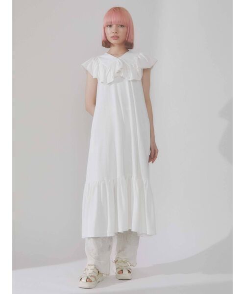 merry jenny（メリージェニー）の「bigフリルカラーカットワンピース（ワンピース・レディース・オフホワイト/ブラック/ベージュ・FREE）」の18枚目の写真