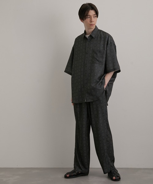 JUNRED(ジュンレッド)の「ヴィンテージアラベスクプリントワイドパンツ(その他パンツ・メンズ・ブラック系その他/グリーン・S/L/M)」の8枚目の写真