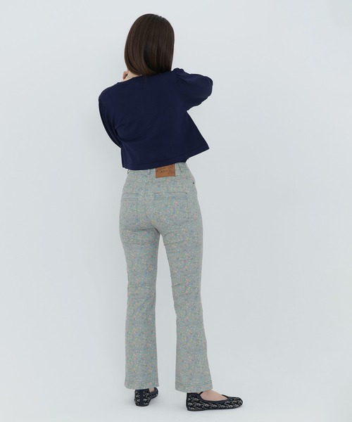 TINA:JOJUN(ティーナジョジュン)の「フラワープリント セミフレアパンツ TINA:JOJUN(その他パンツ・レディース・インディゴブルー/ライトブルー・XS/M/S)」の19枚目の写真
