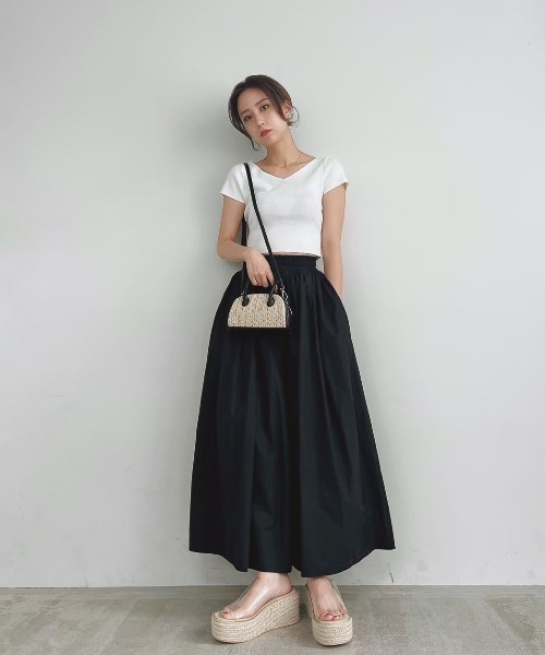 ACYM(アシーム)の「Back open fit Tシャツ(ニット/セーター・レディース・ホワイト/ブラック・FREE)」の22枚目の写真