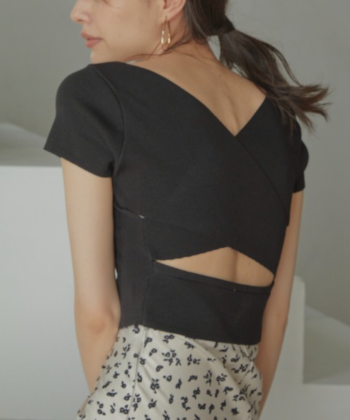 ACYM(アシーム)の「Back open fit Tシャツ(ニット/セーター・レディース・ホワイト/ブラック・FREE)」の21枚目の写真