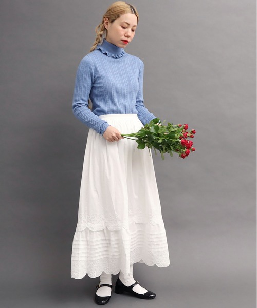 peu pres（プープレ）の「●パンジー刺繍スカート（スカート・レディース・ホワイト/ブラック・FREE）」の4枚目の写真