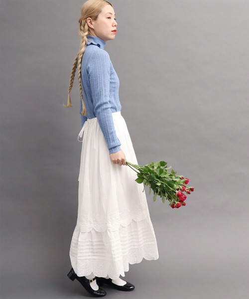 peu pres（プープレ）の「●パンジー刺繍スカート（スカート・レディース・ホワイト/ブラック・FREE）」の5枚目の写真