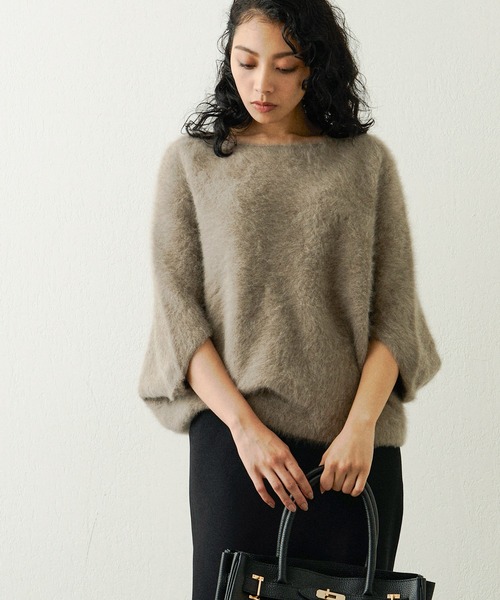 OUVRAGE CLASSE ラクーンポンチョプルオーバー OUVRAGE CLASSE（ウヴラージュクラス）の「ラクーンポンチョプル