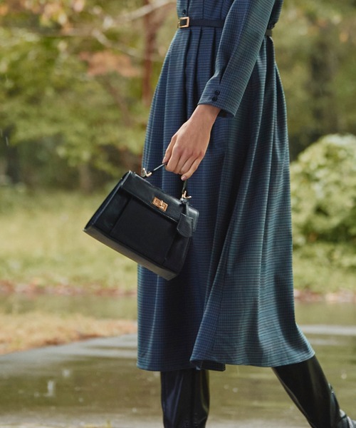 Cheek(チーク)の「スクエアミニバッグ(ハンドバッグ・レディース・グリーン/ホワイト×ブラック/ブラック・FREE)」の10枚目の写真