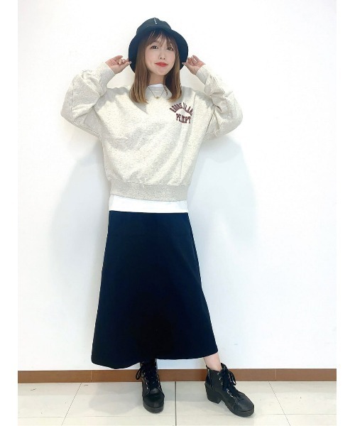 Champion(チャンピオン)の「【Champion】ワンポイントカレッジクルースウェット(スウェット・レディース・オフホワイト/オレンジ/ダークグレー・M/L)」の15枚目の写真