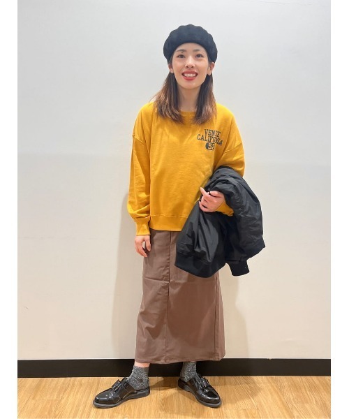 Champion(チャンピオン)の「【Champion】ワンポイントカレッジクルースウェット(スウェット・レディース・オフホワイト/オレンジ/ダークグレー・M/L)」の10枚目の写真