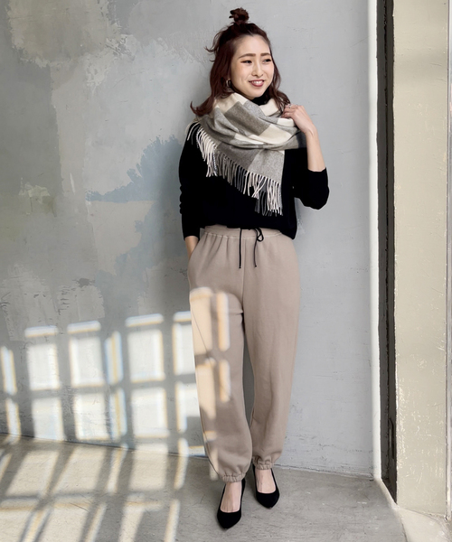 Joshua Ellis(ジョシュアエリス)の「【Joshua Ellis/ジョシュアエリス】 カシミヤチェックストール(マフラー・レディース・チャコールグレー/アイボリー/ベージュ系その他/ブルー系その他/オレンジ・FREE)」の17枚目の写真