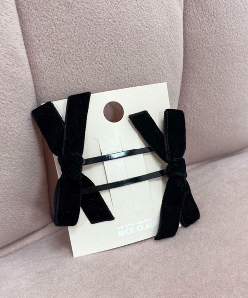 one after another NICE CLAUP（ワンアフターアナザーナイスクラップ）の「ベロアリボンヘアピン2個セット（ヘアピン・レディース・ブラック・FREE）」の4枚目の写真