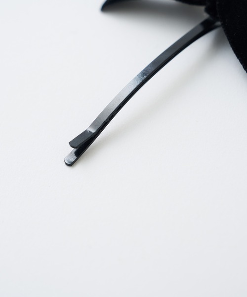 one after another NICE CLAUP（ワンアフターアナザーナイスクラップ）の「ベロアリボンヘアピン2個セット（ヘアピン・レディース・ブラック・FREE）」の7枚目の写真