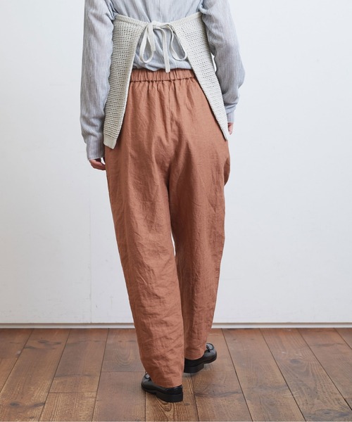 yuni（ユニ ）の「リネンコットン ヘリンボン テーパードパンツ