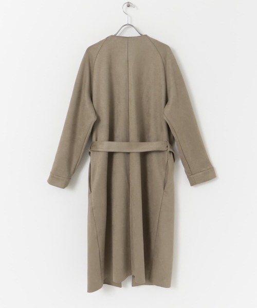 ITEMS URBANRESEARCH（アイテムズ アーバンリサーチ）の「フェイクスエードガウンコート（ノーカラーコート・レディース・アイボリー/モカ/ブラウン・FREE）」の12枚目の写真